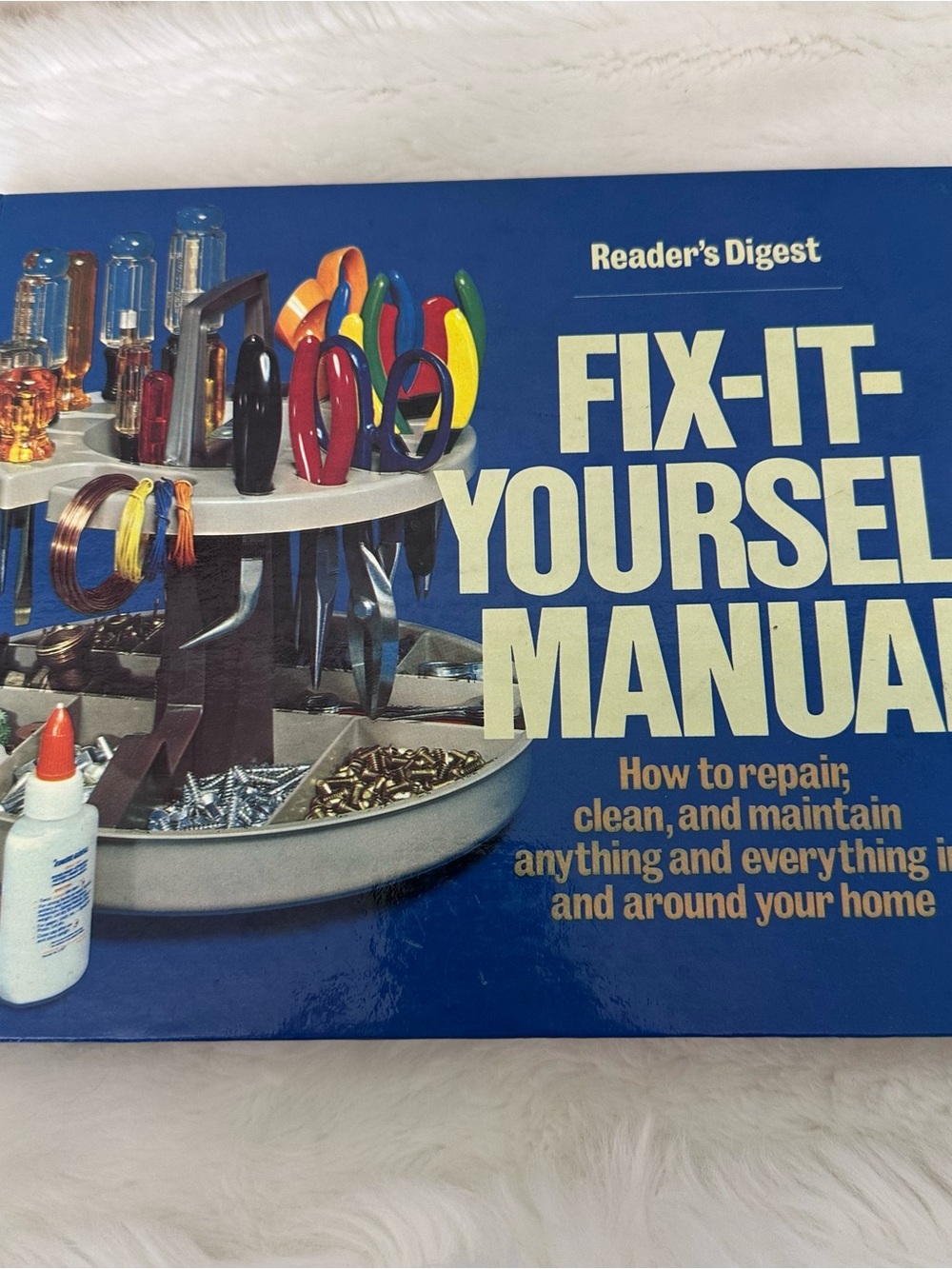 Vintage 1977 Fix-It-Yourself Manual Reader’s Digest Handyman Handbook Book